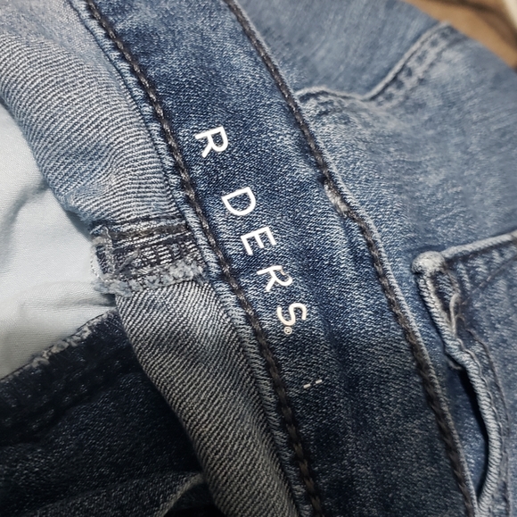 6 pairs of jeans barely worn - Picture 2 of 16